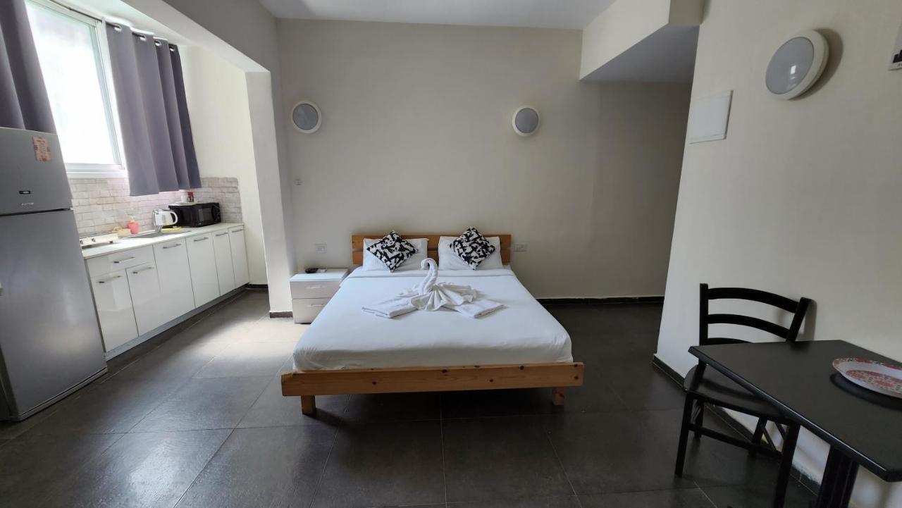 Aparthotel David Hameleh House Netanja Pokój zdjęcie