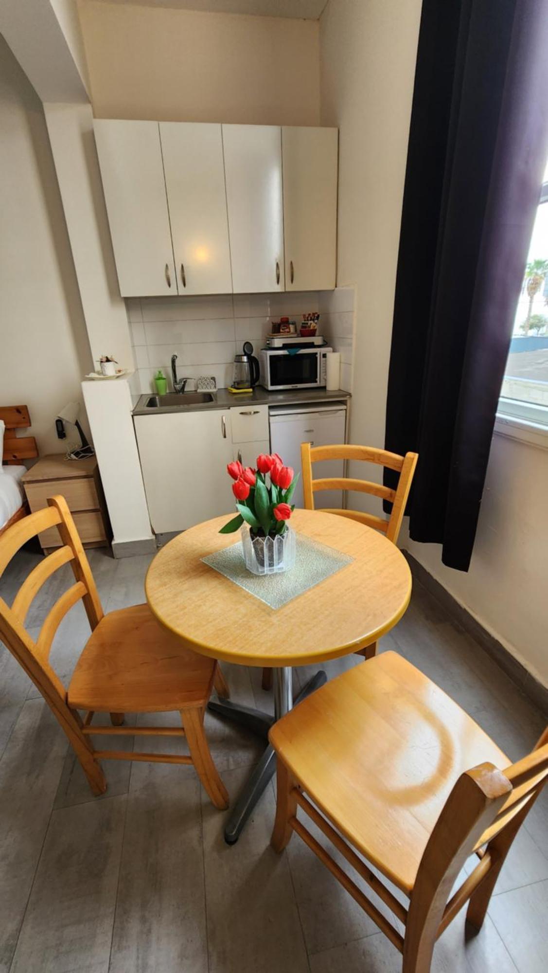Aparthotel David Hameleh House Netanja Pokój zdjęcie