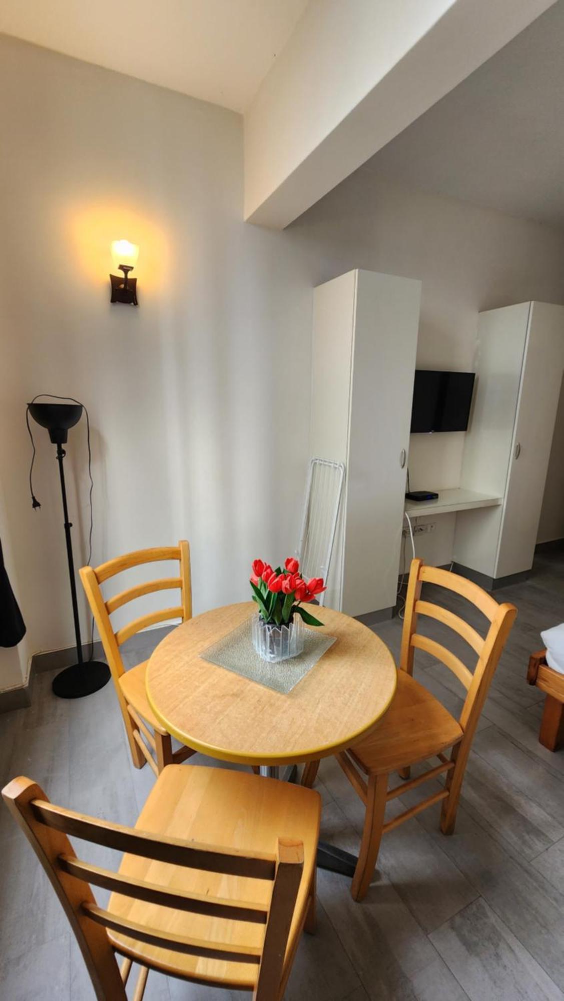 Aparthotel David Hameleh House Netanja Pokój zdjęcie