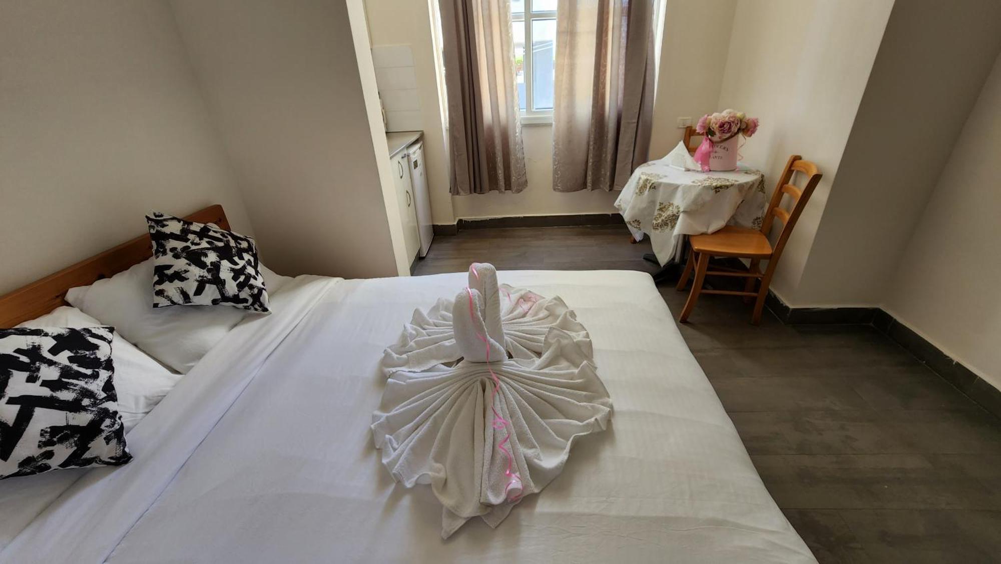 Aparthotel David Hameleh House Netanja Pokój zdjęcie