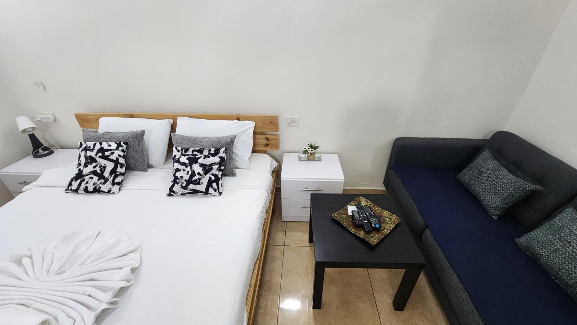 Aparthotel David Hameleh House Netanja Pokój zdjęcie
