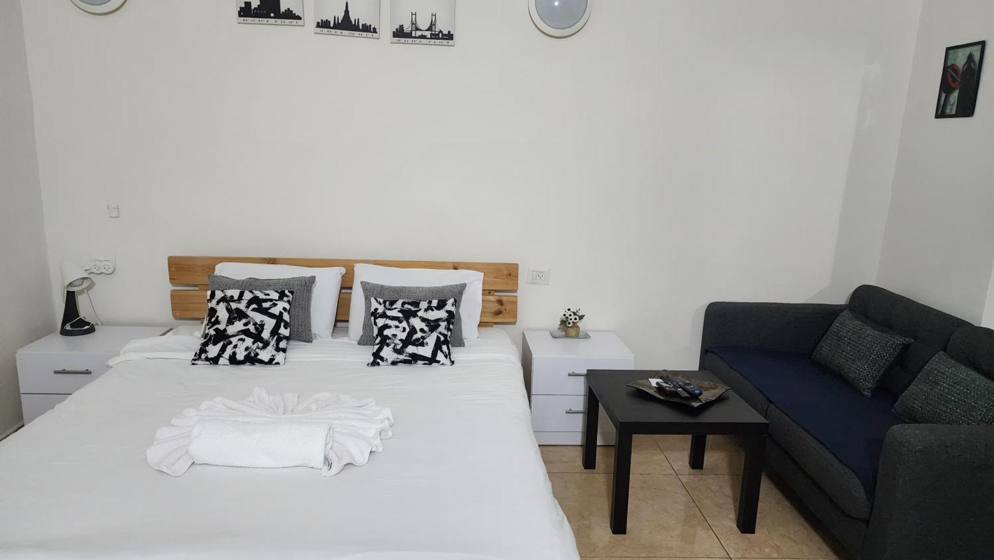 Aparthotel David Hameleh House Netanja Pokój zdjęcie